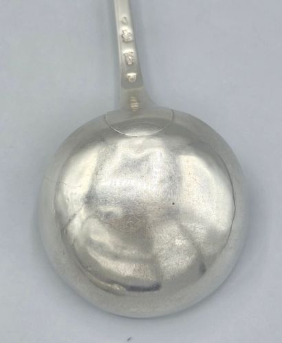 Meaux 1778-82.

Grande louche en argent de...