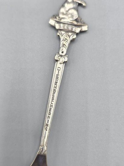Set of 3 silver-plated metal spoons.
Spatulas...