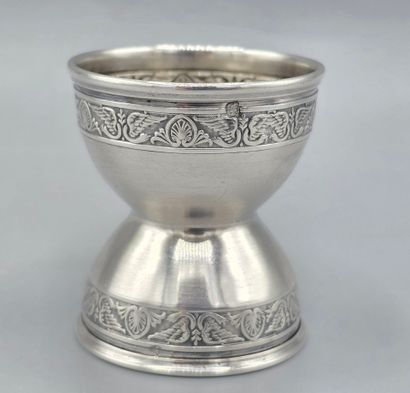 Coquetier en argent de style Empire de modèle...
