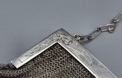 Sac à main en métal argenté complet avec...