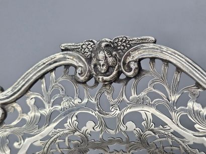 PAYS-BAS (vers 1898-1925)
Corbeille en argent...
