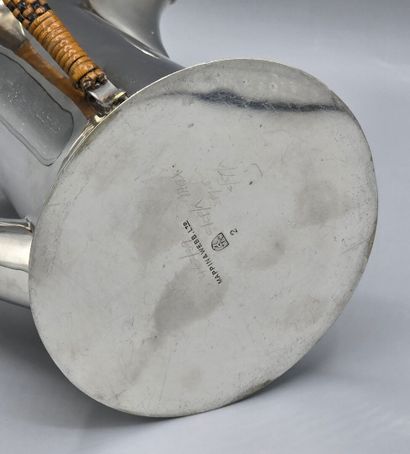 MAPPIN & WEBB
Verseuse double en métal argenté...