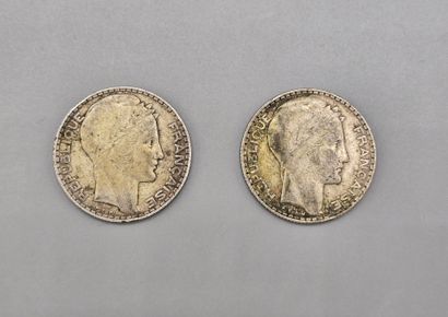 FRANCE. 
Lot de 2 pièces en argent de 10...
