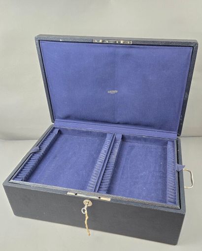 Household chest (functional lock), with side...