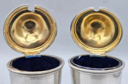 Paire de moutardiers en argent (?)ou métal...
