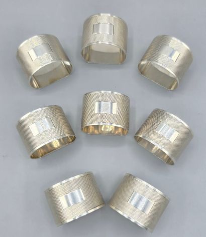 VINERS LTD 
Suite de 8 ronds de serviette...
