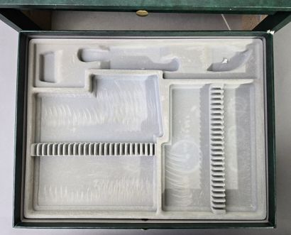 Household chest with three drawers. 
Dimensions:...