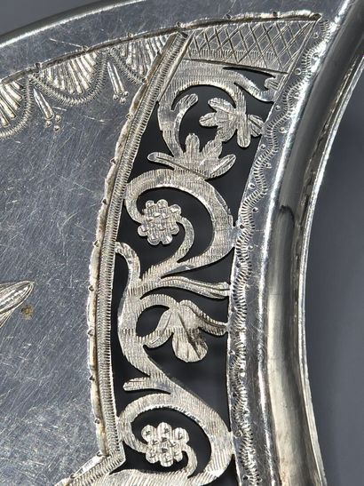 PARIS 1819-38
Grande pelle à poisson en argent....