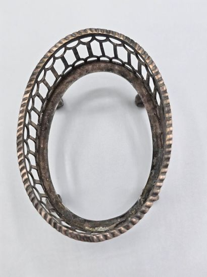 PARIS, 1784-1789(?)
Saleron de forme oblongue...