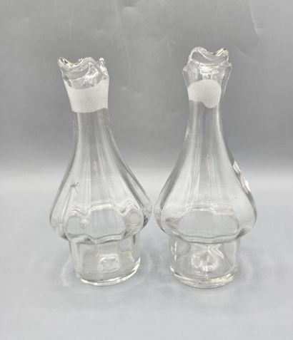 Miscellaneous lot of blue and white crystal...