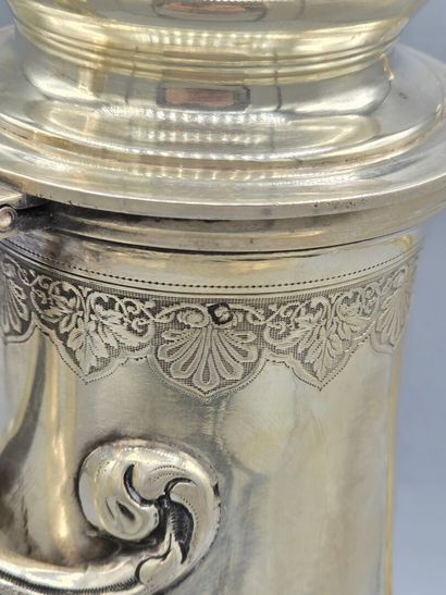 GAVARD (?)
Verseuse/cafetière en argent de...