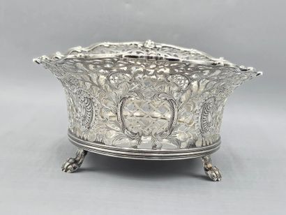 PAYS-BAS (vers 1898-1925)
Corbeille en argent...
