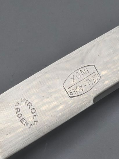 SAGLIER (frères & Cie)
Importante ménagère...