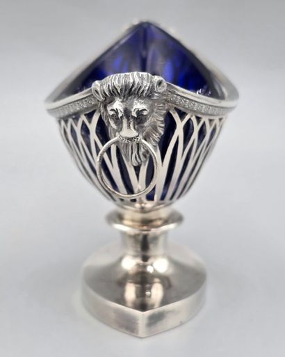 PARIS 1798-1806
Salière en argent d'époque...