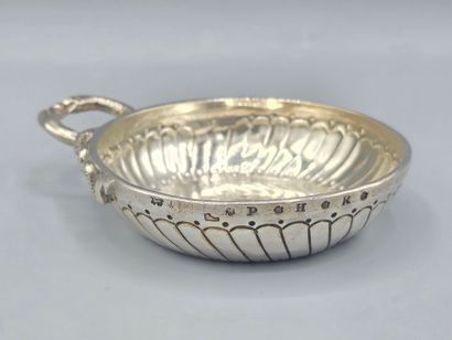 PARIS 1732-1738
Tastevin en argent de forme...