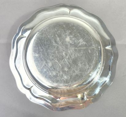 NOE 
Large round hollow dish (for sauce /...