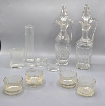 White crystal lot: 2 decanters and various...