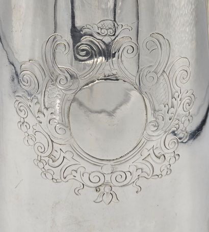 LONDRES 1706-07
Rare chocolatière en argent...