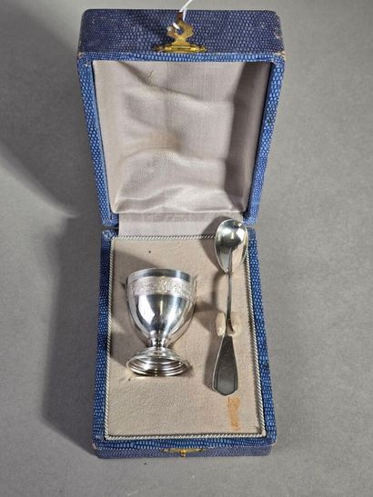 PRUDHOMME
Egg cup and spoon in silver-plated...