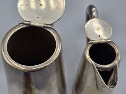 LADERIER
Service comprising a truncated-cone-shaped...