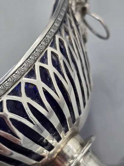PARIS 1798-1806
Salière en argent d'époque...