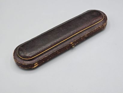 Étui ancien tapissé de velours et soie de...