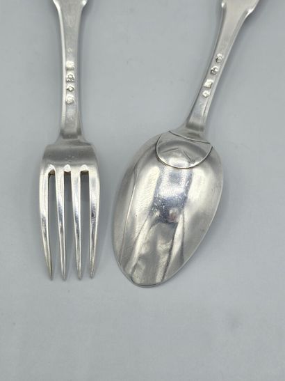 DRAGUIGNAN 1758 
Couvert de table en argent...