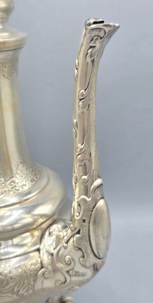 GAVARD (?)
Verseuse/cafetière en argent de...