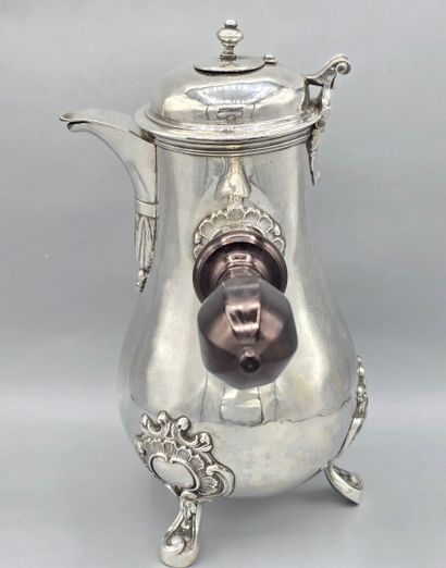 TOULON 1751
Rare grande chocolatière en argent...
