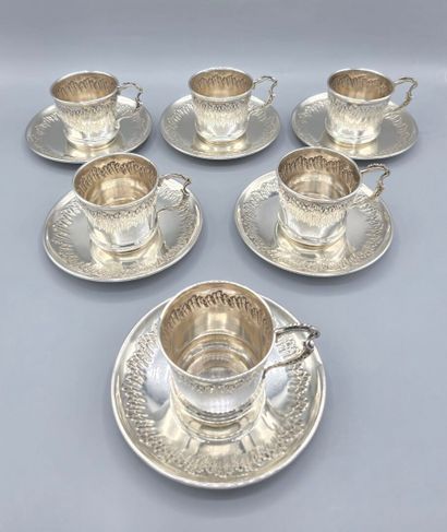 Armand FRENAIS
Service de 6 tasses et leurs...