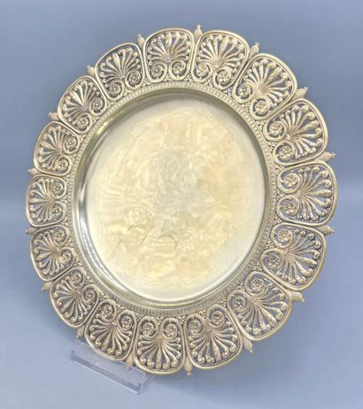 TIFFANY & CO (1900) 
Plat/présentoir en vermeil...