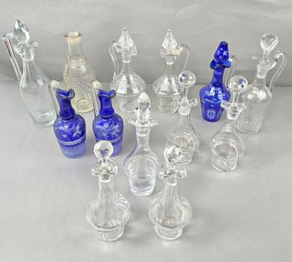 Miscellaneous lot of blue and white crystal...