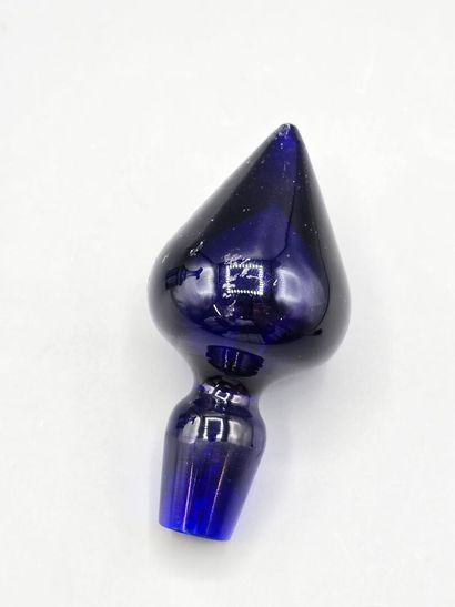 Blue crystal decanter with stopper.
H. 20.8...