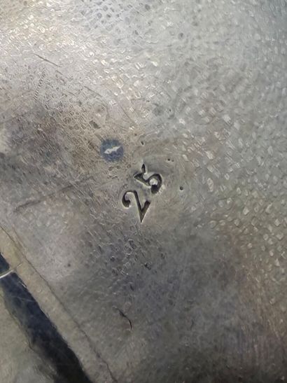 Verseuse en métal argenté à cotes torses...