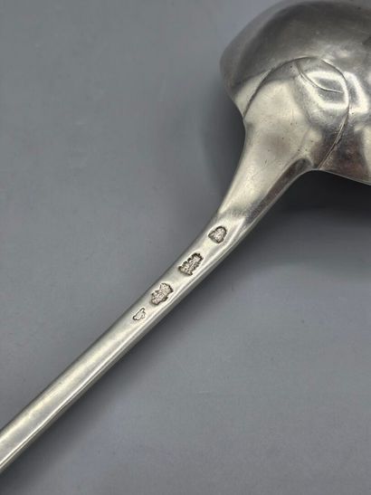 Meaux 1778-82.

Grande louche en argent de...