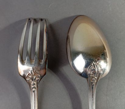 RAVINET DENFERT
Partie de ménagère en métal...