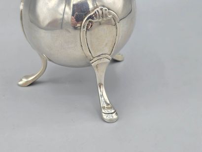 PARIS 1798-1809
Verseuse égoïste en argent...