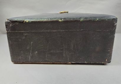 Grand coffret de ménagère en bois, au couvercle...