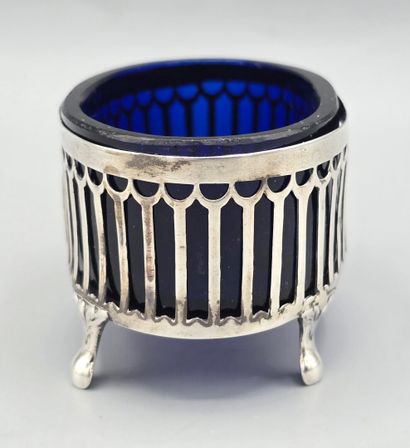 PARIS 1789 
Salière en argent de forme ovale,...
