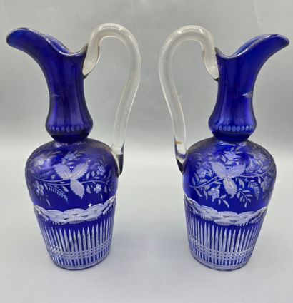 Miscellaneous lot of blue and white crystal...