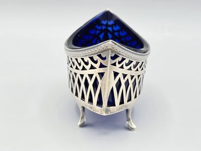PARIS 1798-1809
Salière en argent d'époque...