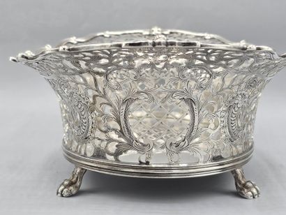 PAYS-BAS (vers 1898-1925)
Corbeille en argent...