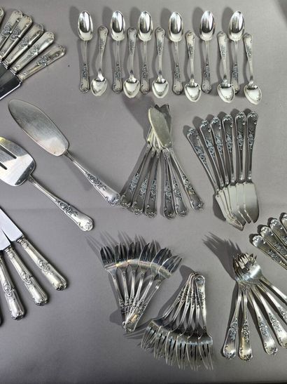 ORBRILLE
A Louis XV style silver-plated metal...