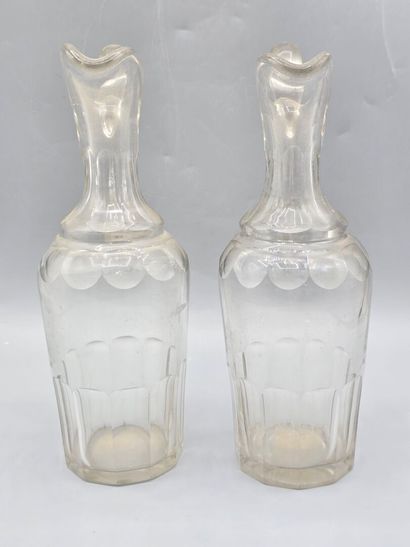 Pair of white crystal decanters.
H. 20.5...