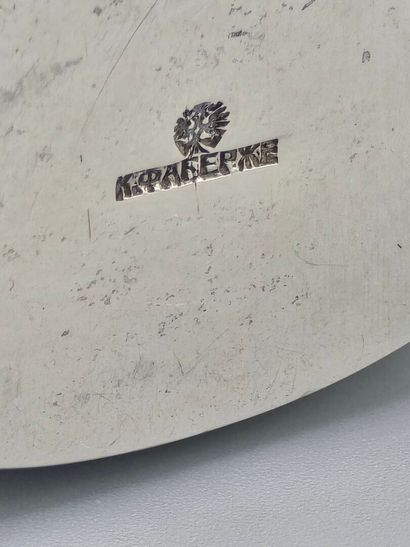 FABERGE style de
Petite coupe/ pot de table...