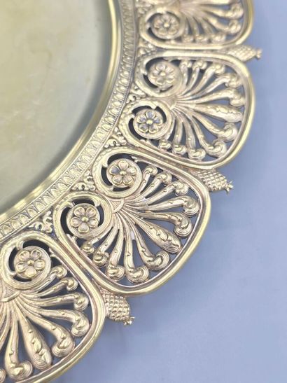 TIFFANY & CO (1900) 
Plat/présentoir en vermeil...