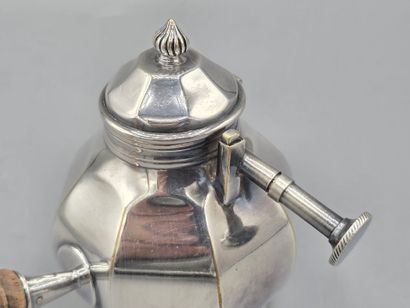 TETARD Freres 
Samovar en métal argenté avec...