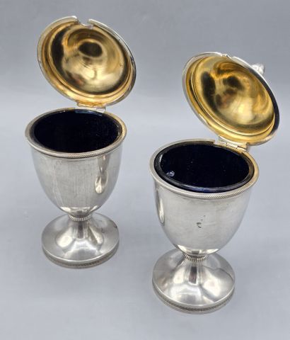 Paire de moutardiers en argent (?)ou métal...