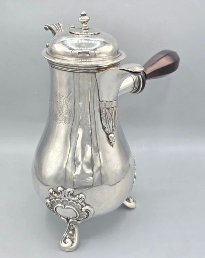 TOULON 1751
Rare grande chocolatière en argent...