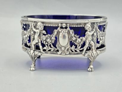 HARLEUX

Salière en argent de forme ovale,...